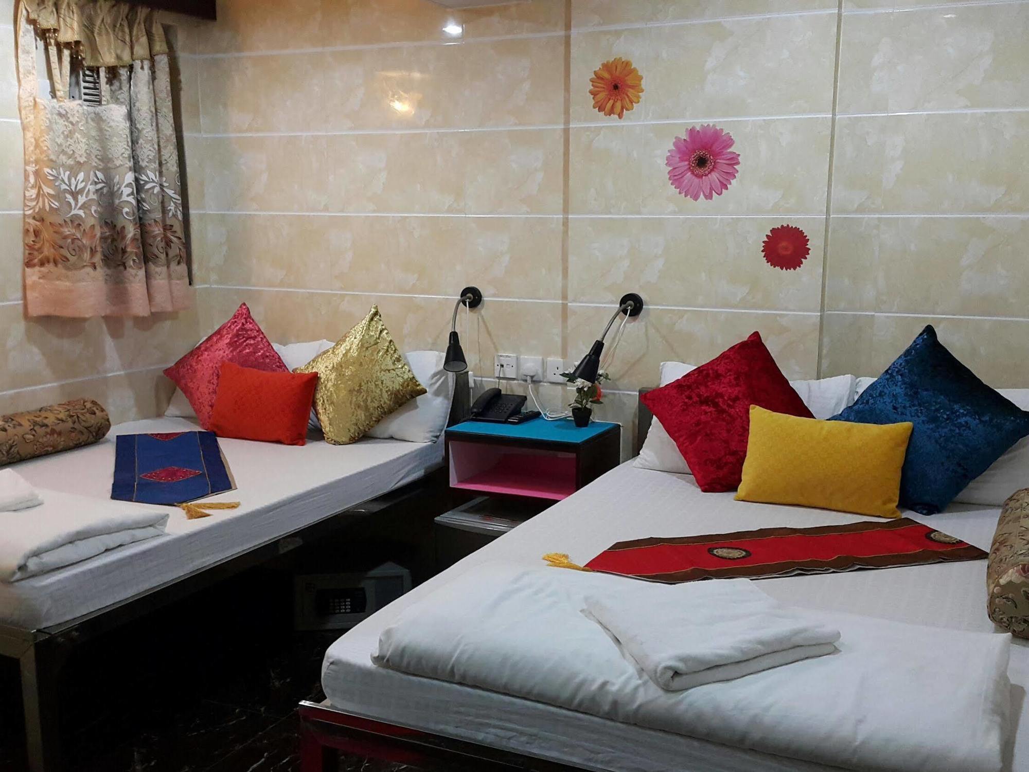 Ranjeet Guest House Hong Kong Exterior photo